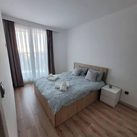 Apollo Sky Apartment