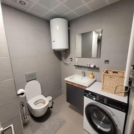 Apollo Sky Apartment *